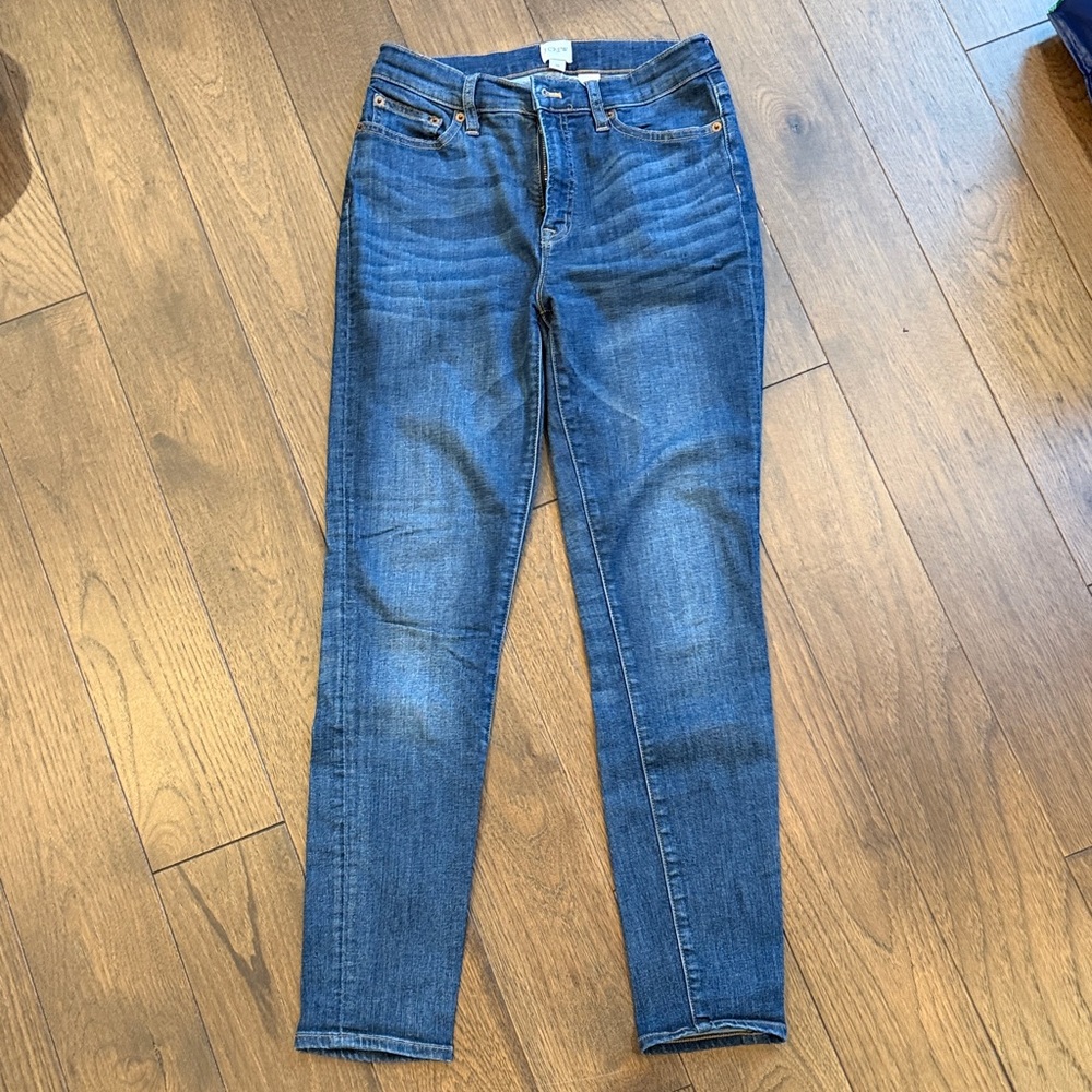 J. Crew Womenโs Denim Skinny Jeans Size 28 C12-026